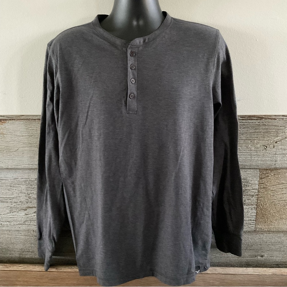 MooseJaw Mountaineering long-sleeve Henley Size large (P1)